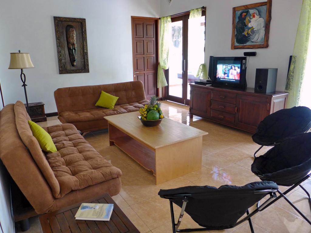 Villa Stella Garden Сенггиги Экстерьер фото